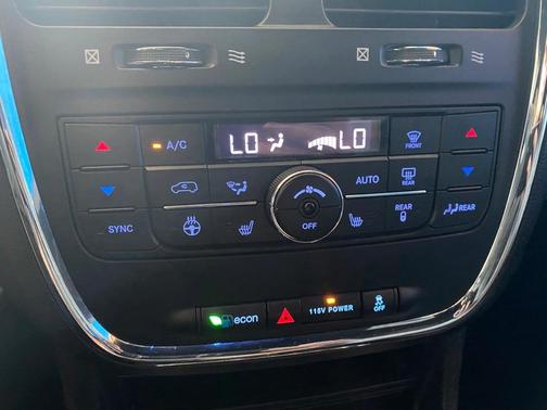 Photo 5 of 34 of 2019 Dodge Grand Caravan GT