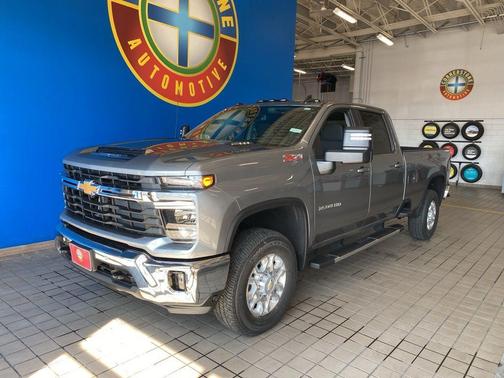 2025 Chevrolet Silverado 3500 LT