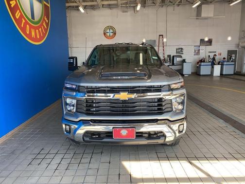 2025 Chevrolet Silverado 3500 LT