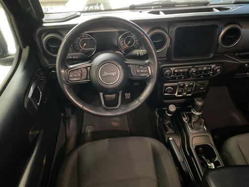 2021 Jeep Gladiator Sport