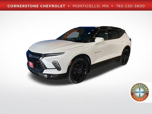 Iridescent Pearl Tricoat 2024 Chevrolet Blazer RS