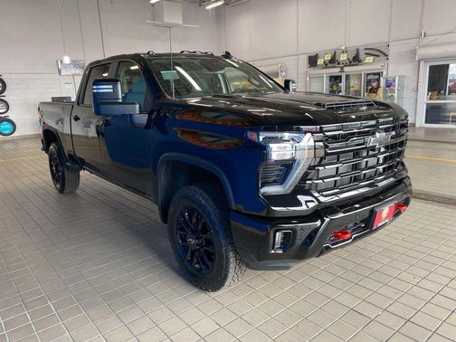 2025 Chevrolet Silverado 3500 LT