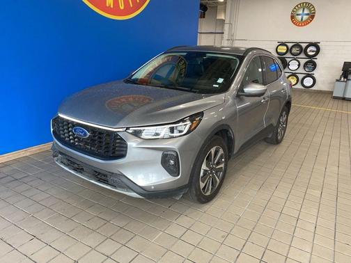 2024 Ford Escape Platinum