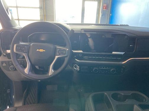 2025 Chevrolet Silverado 3500 LT