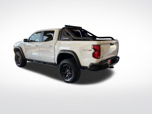 White 2026 Chevrolet Colorado ZR2