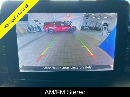 White 2021 Ford Explorer XLT