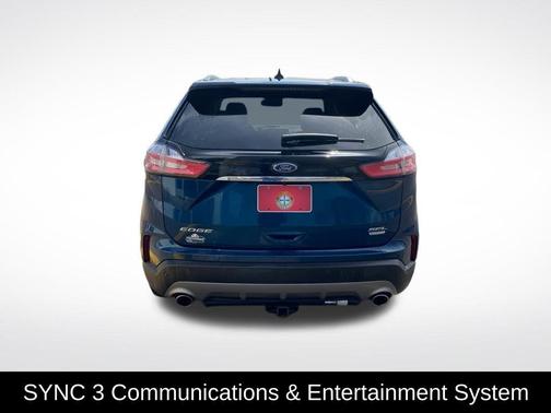 Green 2020 Ford Edge SEL