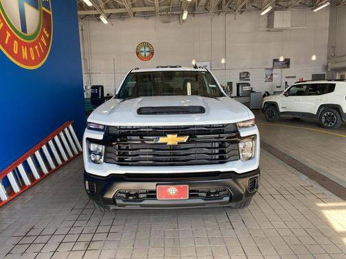 2025 Chevrolet Silverado 2500 WT