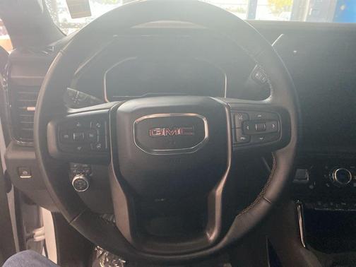 2024 GMC Sierra 2500 AT4