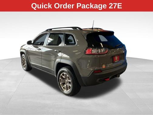 2022 Jeep Cherokee Trailhawk