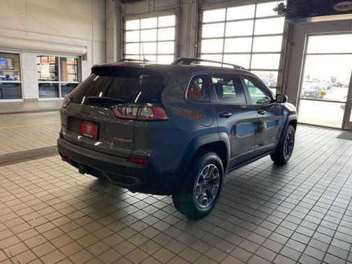 2022 Jeep Cherokee Trailhawk