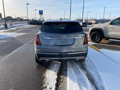 2022 Cadillac XT5 Premium Luxury