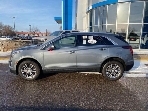 2022 Cadillac XT5 Premium Luxury