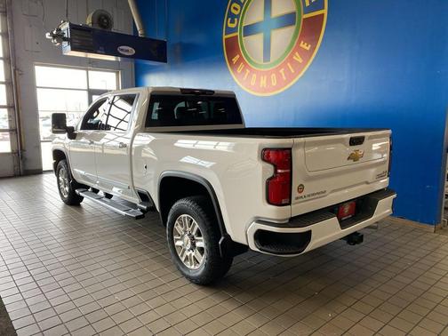 2025 Chevrolet Silverado 3500 High Country