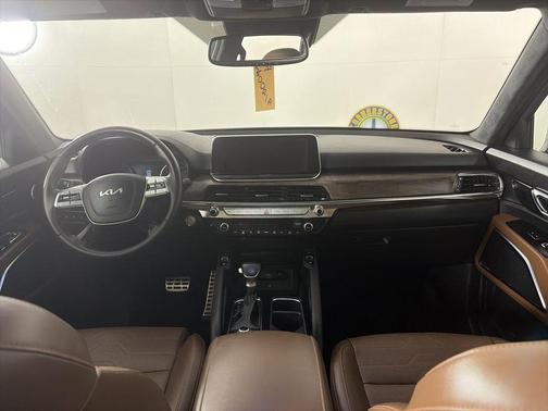 Silver 2022 Kia Telluride SX