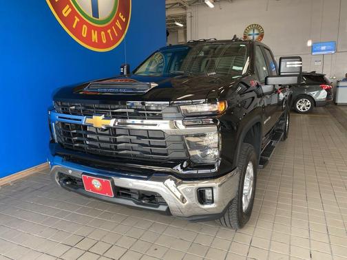 2025 Chevrolet Silverado 3500 LT