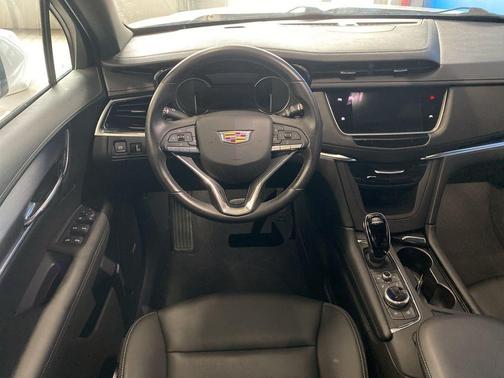 2024 Cadillac XT6 Luxury AWD