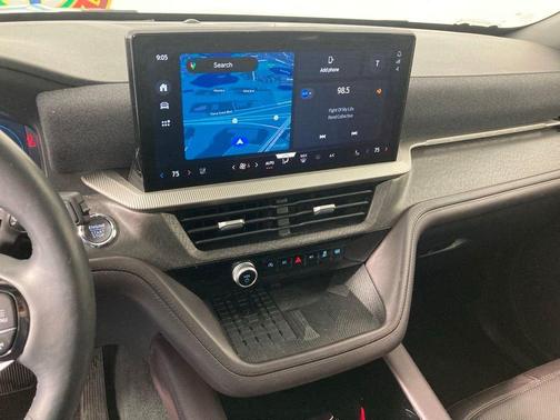 White 2025 Ford Explorer Platinum