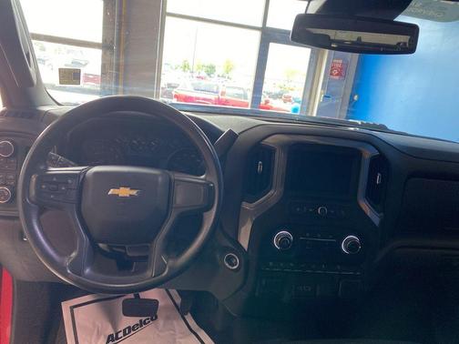 2024 Chevrolet Silverado 2500 Custom
