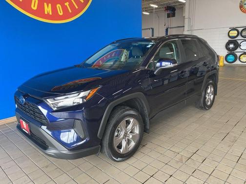 2023 Toyota RAV4 XLE