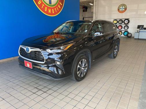 2022 Toyota Highlander Hybrid Hybrid XLE