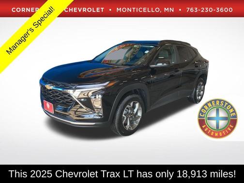 Mosaic Black Metallic 2025 Chevrolet Trax LT
