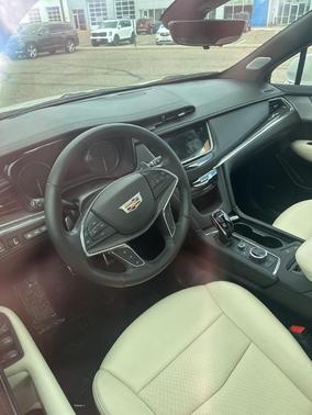 2021 Cadillac XT5 Sport