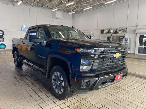 2024 Chevrolet Silverado 2500 Custom