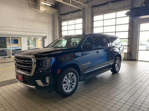 2021 GMC Yukon XL SLT