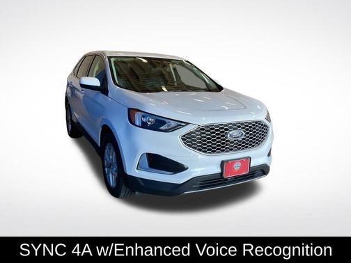 White 2024 Ford Edge SEL