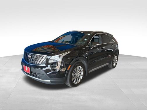 2022 Cadillac XT4 Premium Luxury