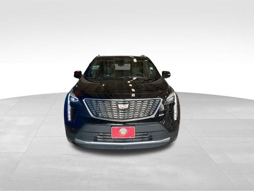 2022 Cadillac XT4 Premium Luxury