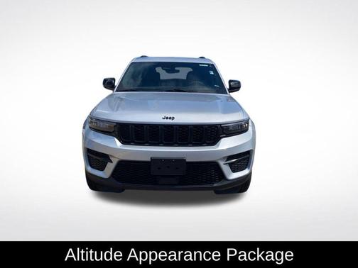 Silver 2025 Jeep Grand Cherokee Laredo
