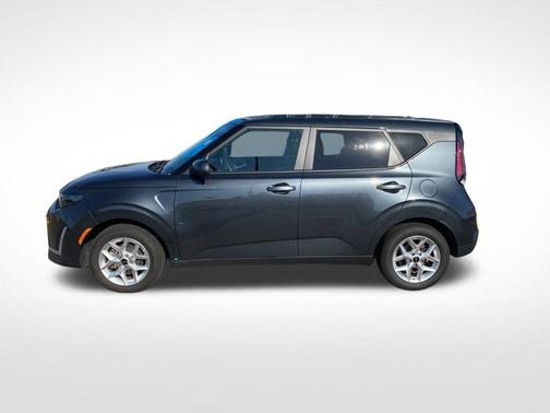Gray 2025 Kia Soul LX