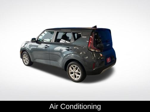 Gray 2025 Kia Soul LX