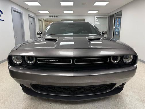 2015 Dodge Challenger SXT Plus
