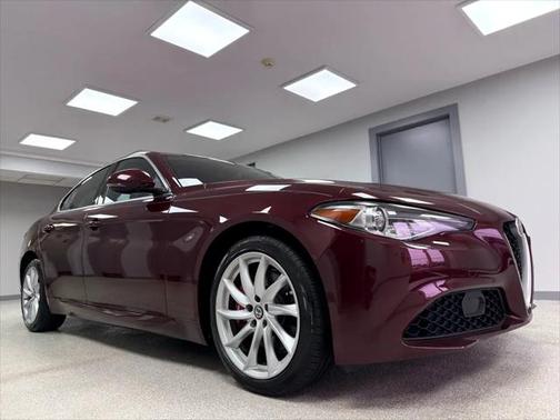 2018 Alfa Romeo Giulia Base