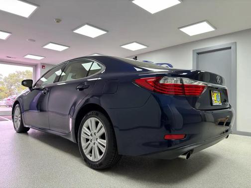 DAR BLUE 2014 Lexus ES 350 Base