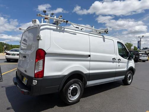 Oxford White 2016 Ford Transit-250 Base