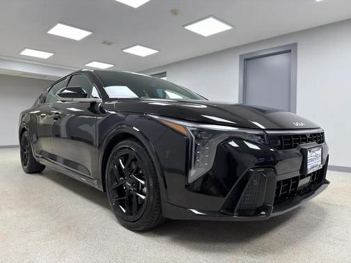 2025 Kia K4 GT-Line Turbo