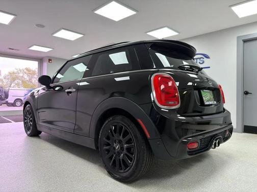 Midnight Black Metallic 2019 MINI Hardtop Cooper S