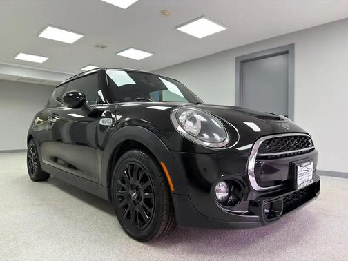 Midnight Black Metallic 2019 MINI Hardtop Cooper S