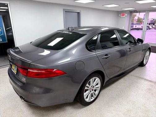 2017 Jaguar XF S