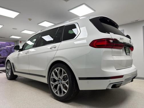 2020 BMW X7 xDrive40i