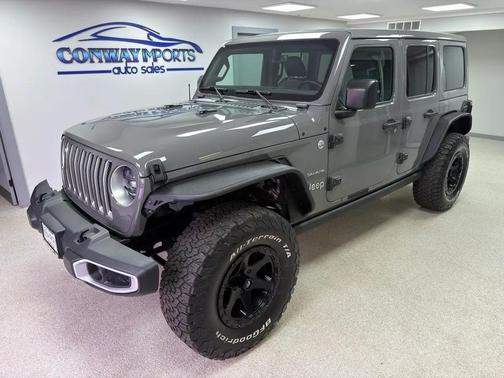 GRAY 2019 Jeep Wrangler Unlimited Sahara