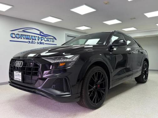 BLACK 2020 Audi Q8 55 Prestige
