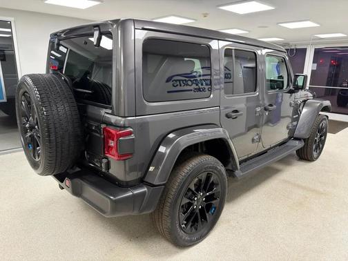 2022 Jeep Wrangler Unlimited 4xe Sahara