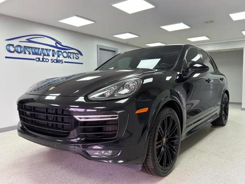 BLACK 2017 Porsche Cayenne GTS