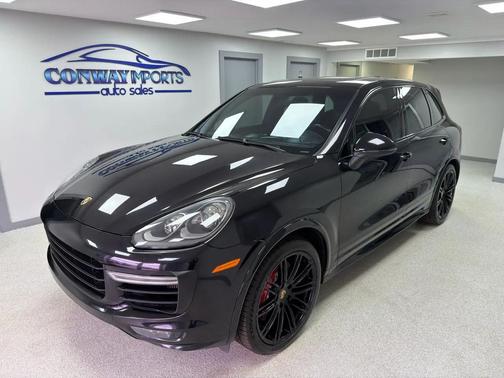 BLACK 2017 Porsche Cayenne GTS