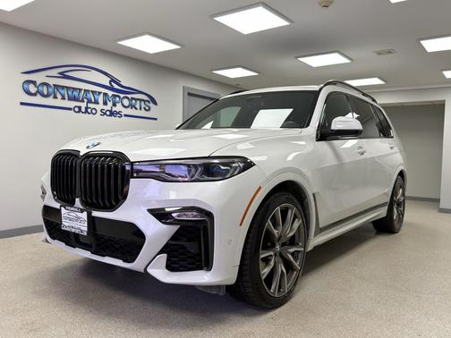 2021 BMW X7 M50i